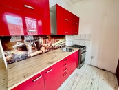 Pronájem bytu 2+1 s lodžií, Karviná - Mizerov, ul. Majakovského, cena 11700 CZK / objekt / měsíc, nabízí 