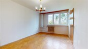Obrovský byt 4+1 se zasklenou lodžií ve špičkové lokalitě, Ostrava - Poruba, nám. A. Bejdové, cena 5200000 CZK / objekt, nabízí 