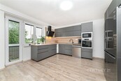 Moderní bydlení bez dalších investic: Slunný byt 3+kk s balkonem a novou koupelnou, cena 5000000 CZK / objekt, nabízí 