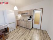 Pronájem nově zrekonstruovaného bytu, cena 6100 CZK / objekt / měsíc, nabízí 