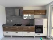 Prodej družstevního bytu 2+kk s balkonem po rekonstrukci, Václava Vacka Ostrava Poruba, cena 4650000 CZK / objekt, nabízí 