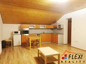 Pronájem rekonstruovaného bytu 1+kk v os.vl., 51 m2 ul.Hluboká, Frýdek-Místek, cena 12800 CZK / objekt / měsíc, nabízí 