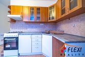 Pronájem bytu 2+1 v osobním vlastnictví, 50 m2, ul.Kosmonautů, Karviná - Ráj, cena 9200 CZK / objekt / měsíc, nabízí 