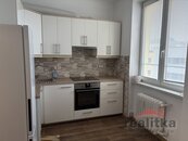 Pronájem krásného, zreknstruovaného bytu 1+1, 38m2, Opava, ul. Zámecký okruh, cena 10000 CZK / objekt / měsíc, nabízí 