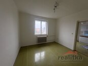 Pronájem bytu 1+1, 35m2, Opava, ul. Ovocná, cena 7500 CZK / objekt / měsíc, nabízí 