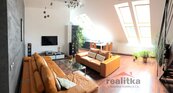 Prodej krásného, mezonetového bytu 4+kk, 130m2, se zahradou a parkováním, Opava, ul. Nákladní, cena 7100000 CZK / objekt, nabízí 