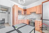 Pronájem moderního zařízeného bytu 1+1 s komorou, 39m2, ul. Fojtská, Ostrava - Muglinov, cena 11800 CZK / objekt / měsíc, nabízí DĚLÁME REALITY SRDCEM