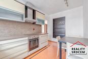 Pronájem rekonstruovaného bytu 2+1, 55m2, ul. Zajcevova, Ostrava Zábřeh, cena 12200 CZK / objekt / měsíc, nabízí 