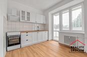 Prodnájem nově zrekonstruovaného bytu 1+1 s lodžií, 45 m2, ul. Nálepkovo náměstí, Ostrava-Poruba, cena 11337 CZK / objekt / měsíc, nabízí DĚLÁME REALITY SRDCEM