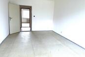 Prodej bytu 3+1, Ostrava - Poruba, ul. J. Ziky, 81 m2, balkon, cena 5900000 CZK / objekt, nabízí ESO-REALITY, realitní a úvěrová kancelář s.r.o.
